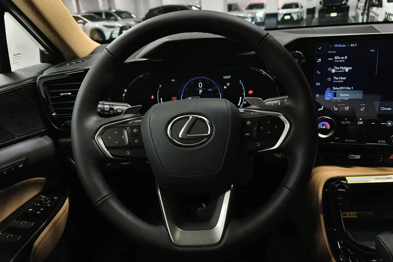 Lexus NX снимка Lexus NX