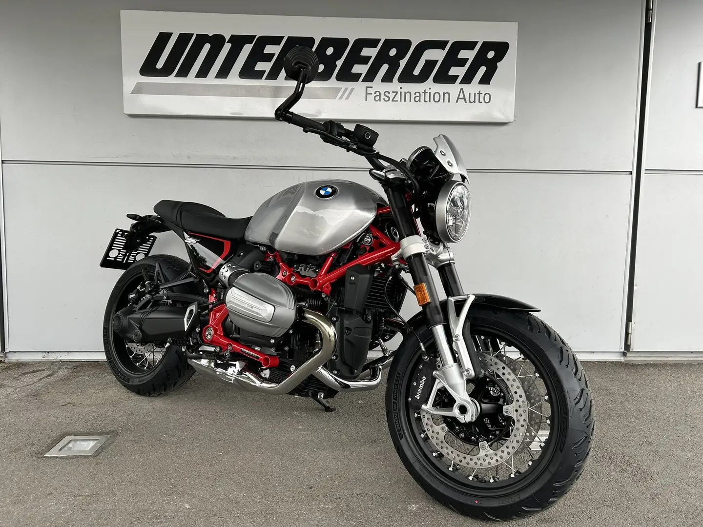 BMW R 12 nineT Ezüst - 1