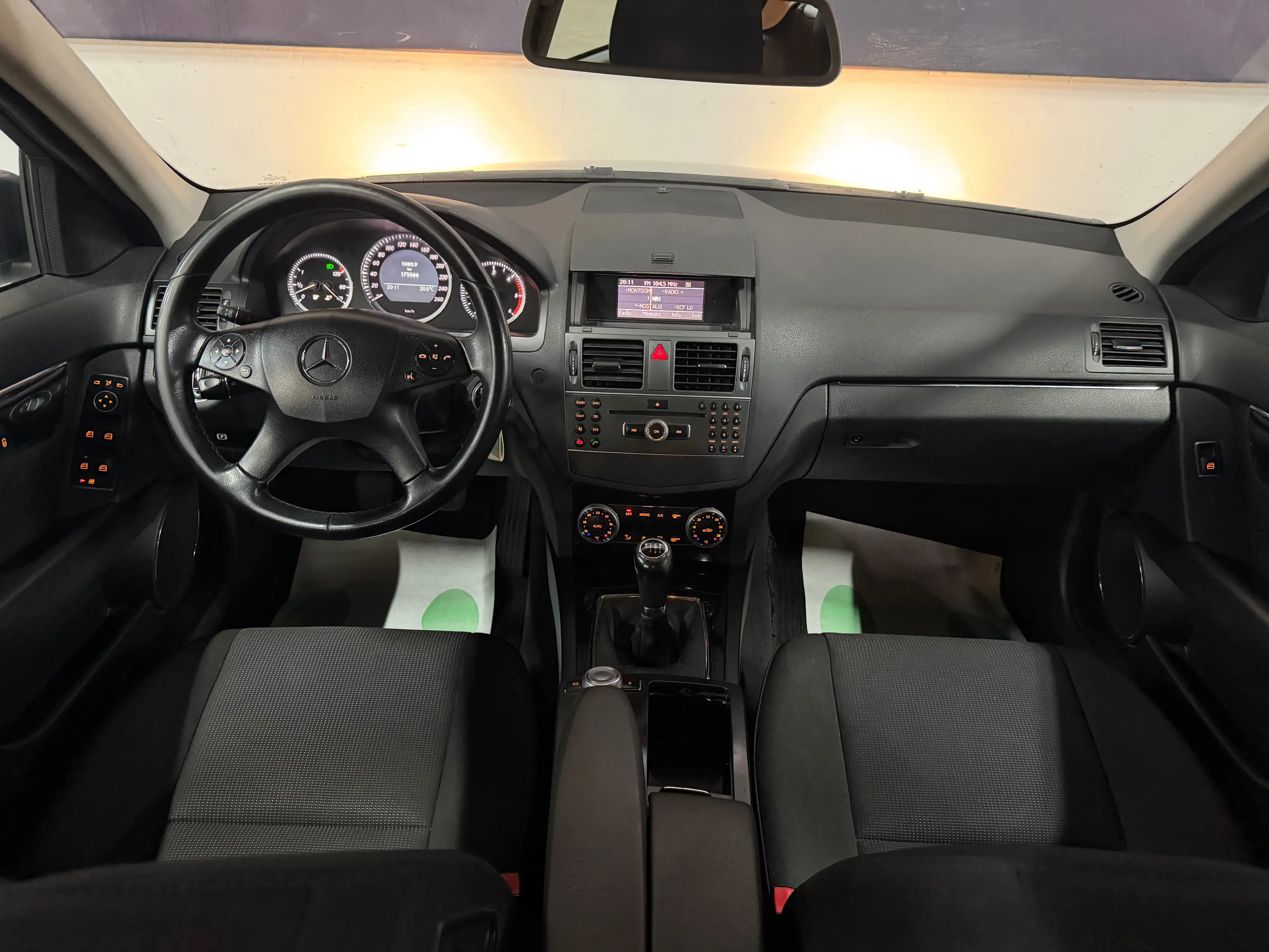 Mercedes-Benz C 180 C 180 CDI BlueEFFICIENCY — photo 5