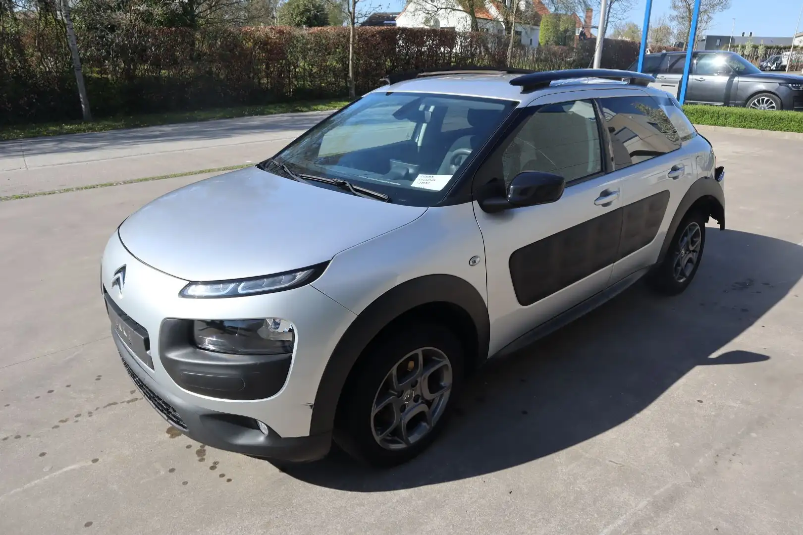 Citroen C4 Cactus 1.2 Benz Grijs - 1