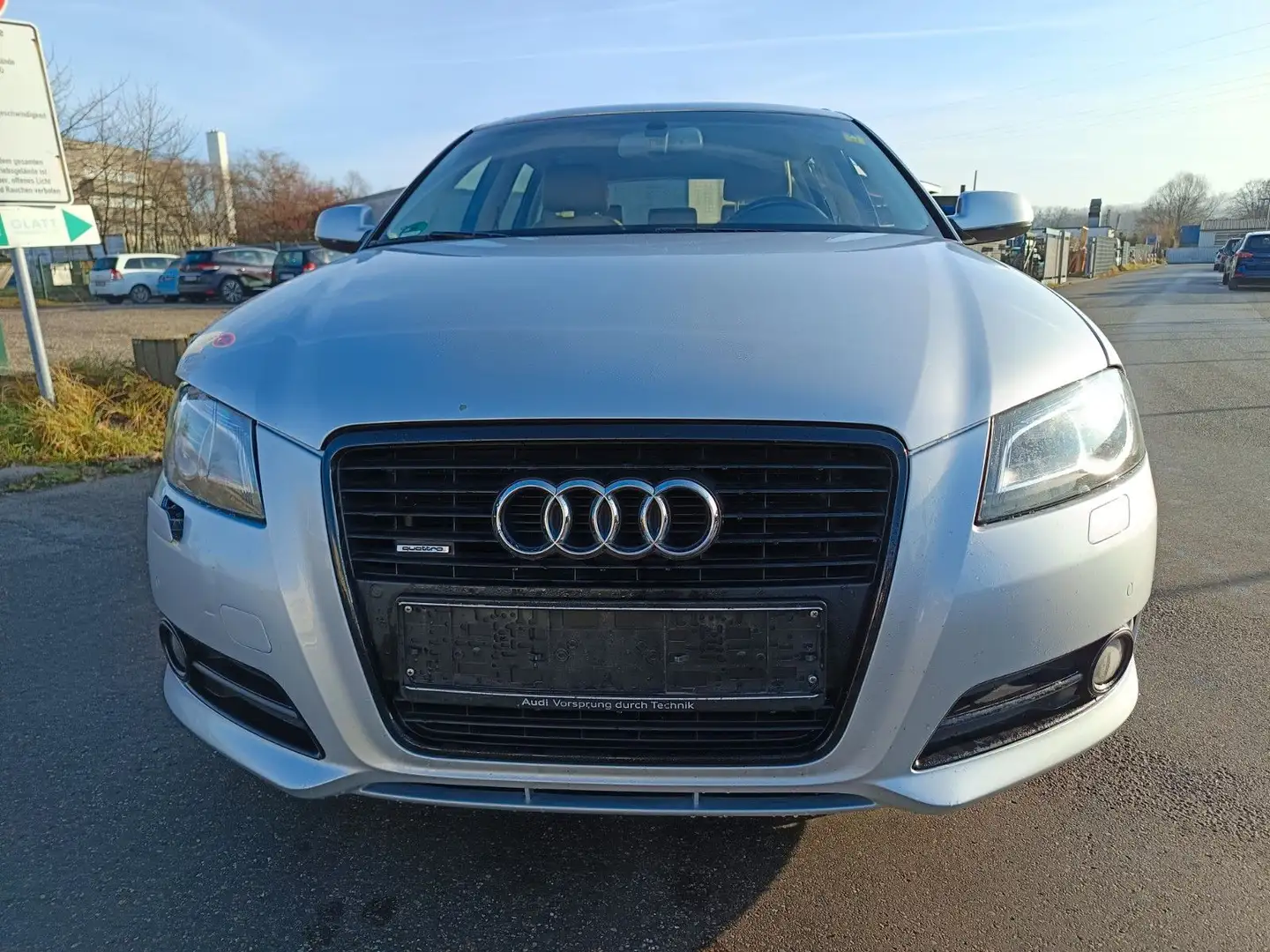 Audi A3 Sportback 2.0 TDI Ambiente quattro Silber - 2