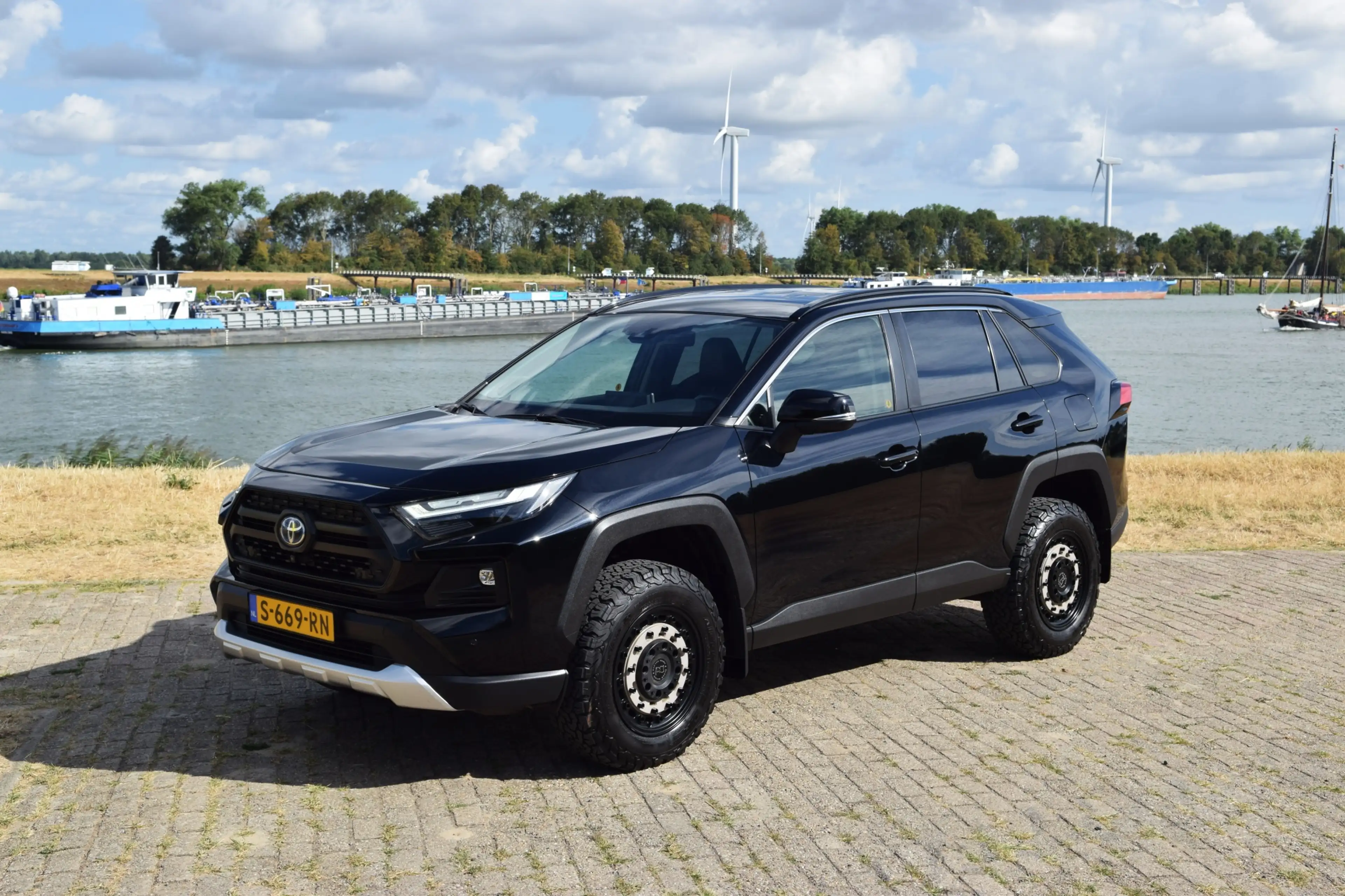 Toyota RAV 4 2.5 Hybrid AWD ADV. — photo 2