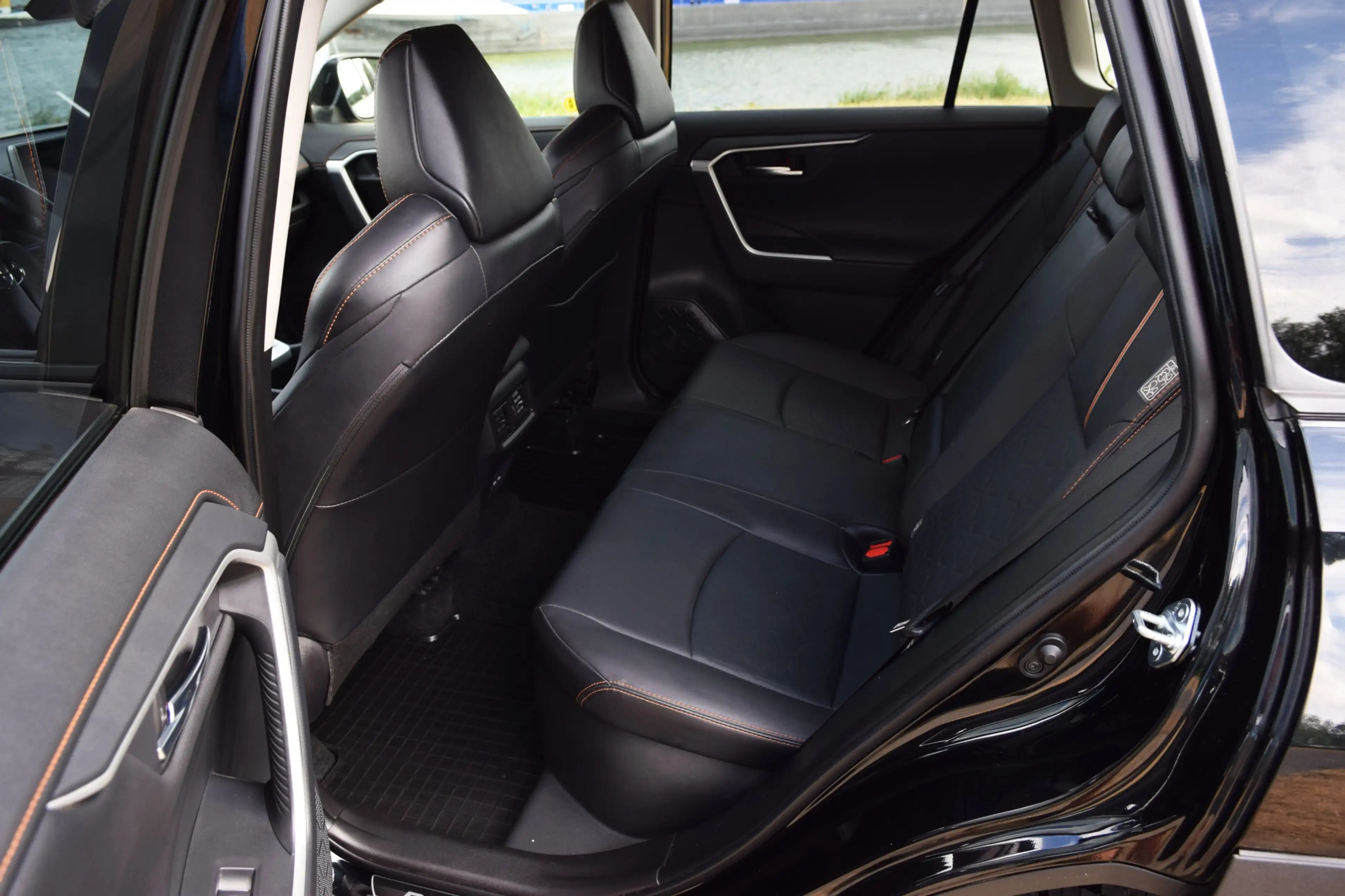 Toyota RAV 4 2.5 Hybrid AWD ADV. — photo 15