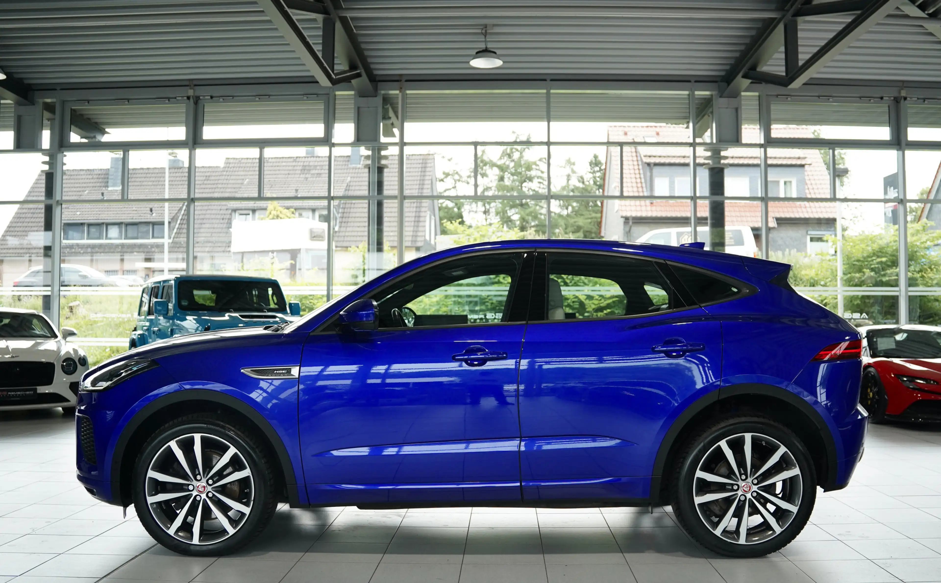 Jaguar E-Pace R-Dynamic HSE AWD *Pano *H-UP *Memory — photo 12