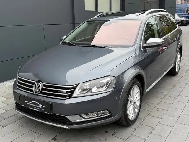Volkswagen Passat Alltrack Variant  BMT 4Motion Voll