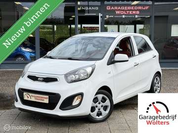 1.0 Design Edition rood leer stoel+stuurverw.