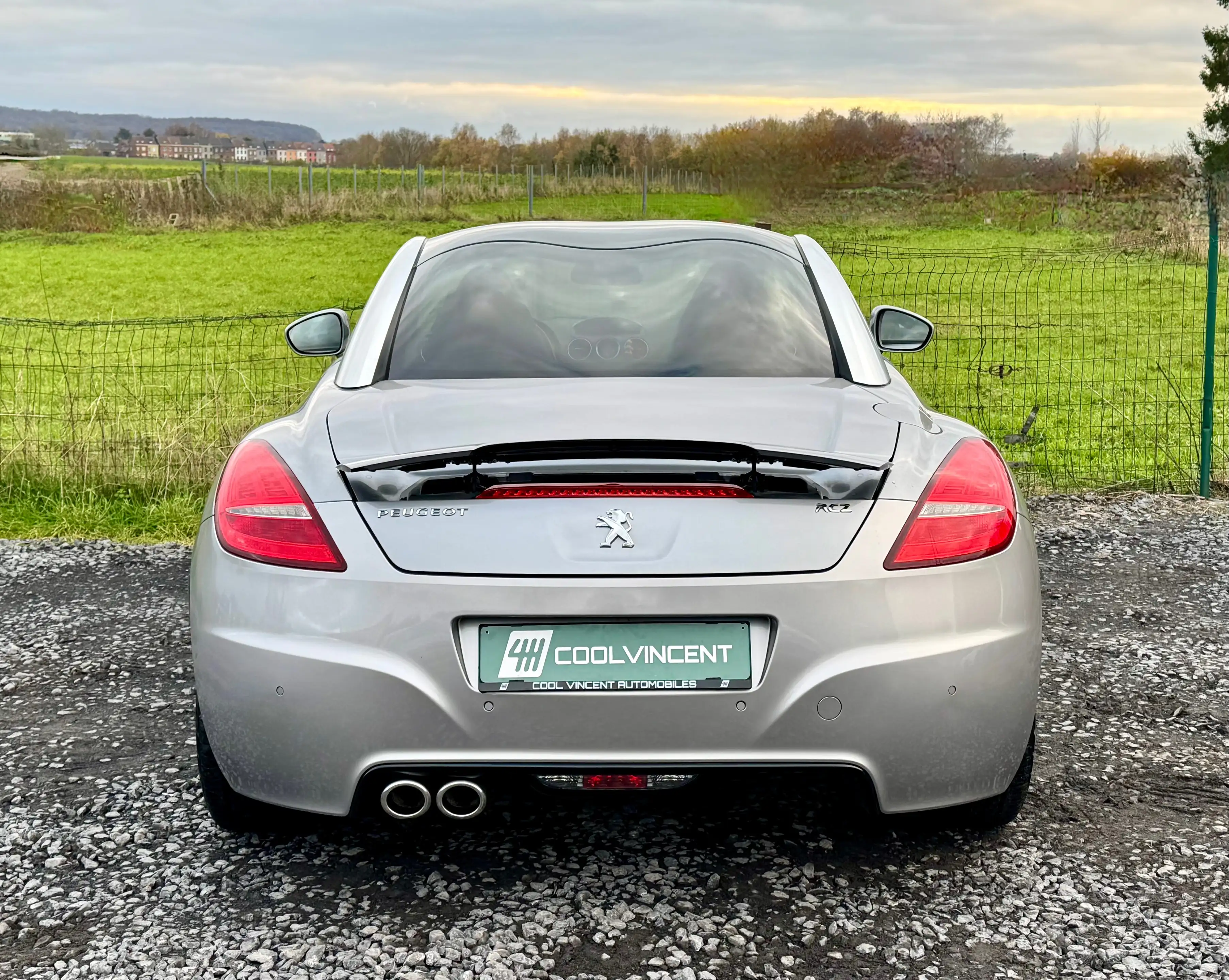 Peugeot RCZ 2.0 HDI - Sg chauffants - Bluetooth - Intr cuir — photo 5