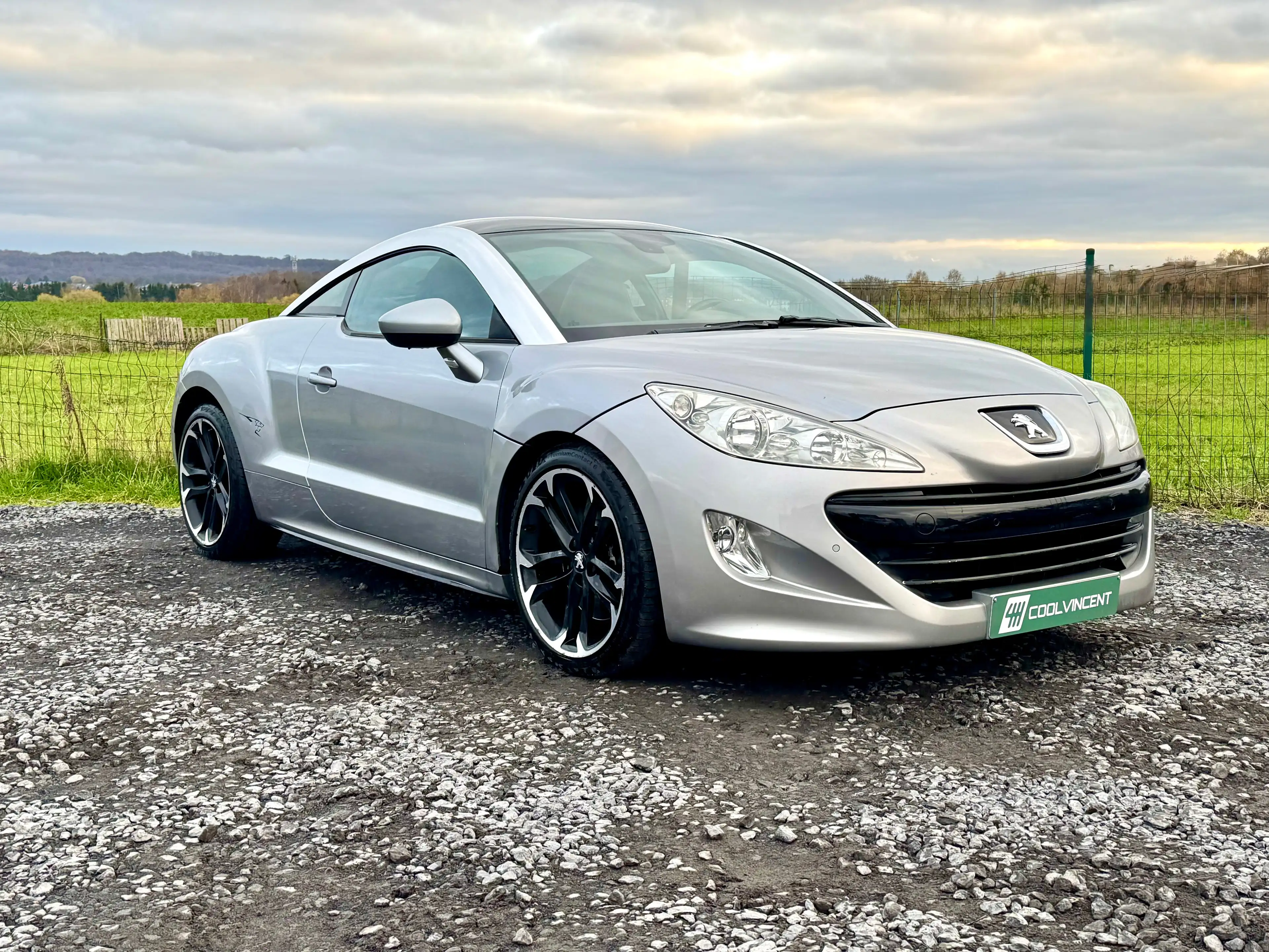 Peugeot RCZ 2.0 HDI - Sg chauffants - Bluetooth - Intr cuir — photo 3