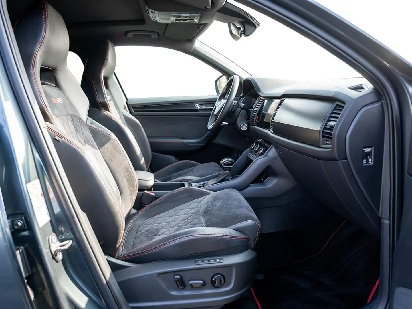Skoda Kodiaq 2.0 Bi-TDI RS 4x4 AHK PANO CANTON STHZ Grau - 2