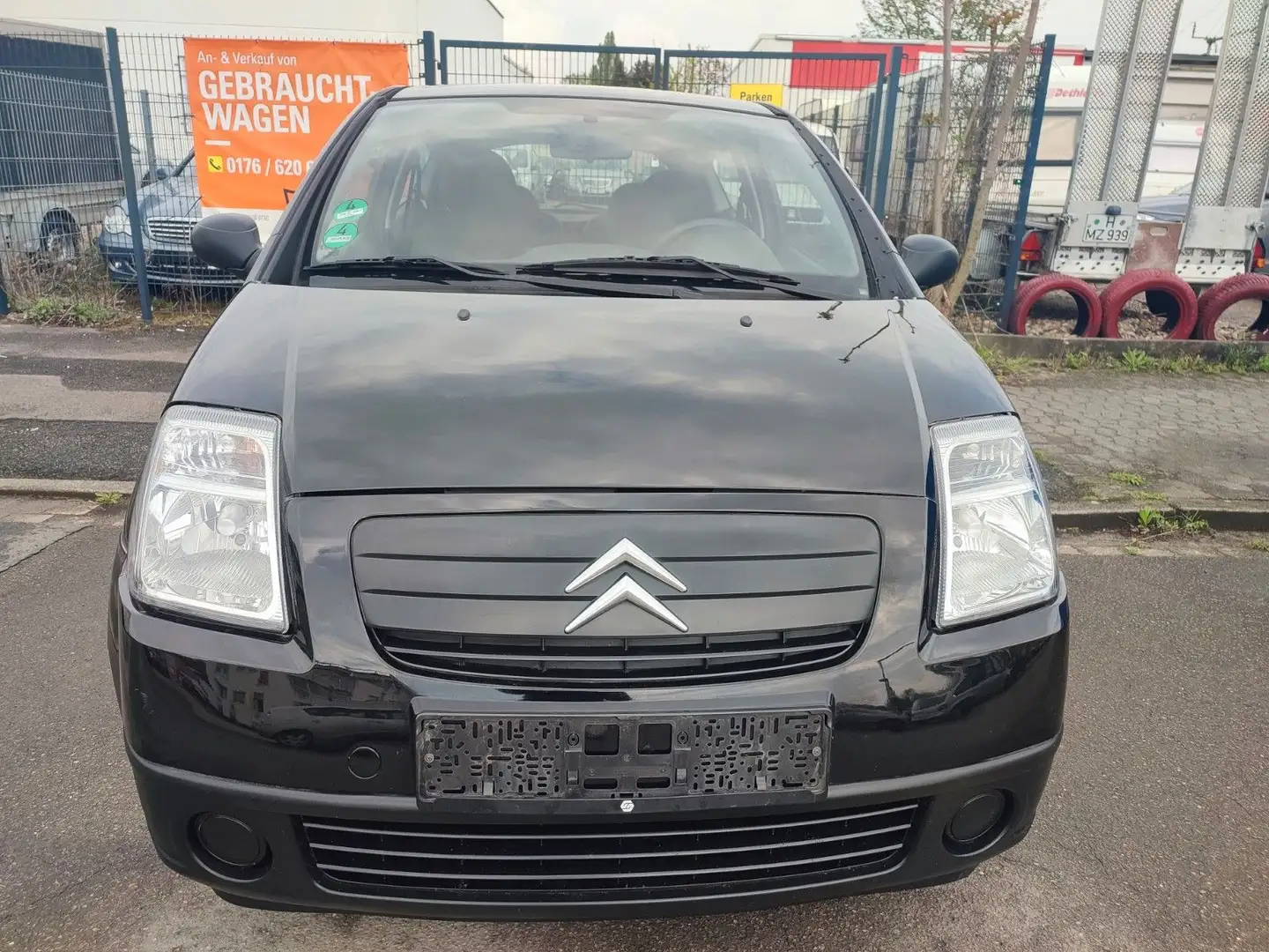 Citroen C2 Advance,1,1 TÜV NEUE Schwarz - 1