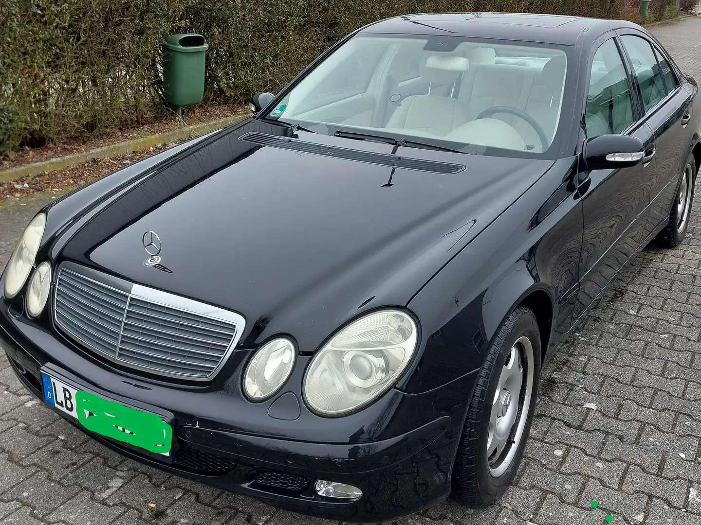 Mercedes-Benz E 200 E+200+Kompressor+Automatik+Classic+Sport+Edition - 2