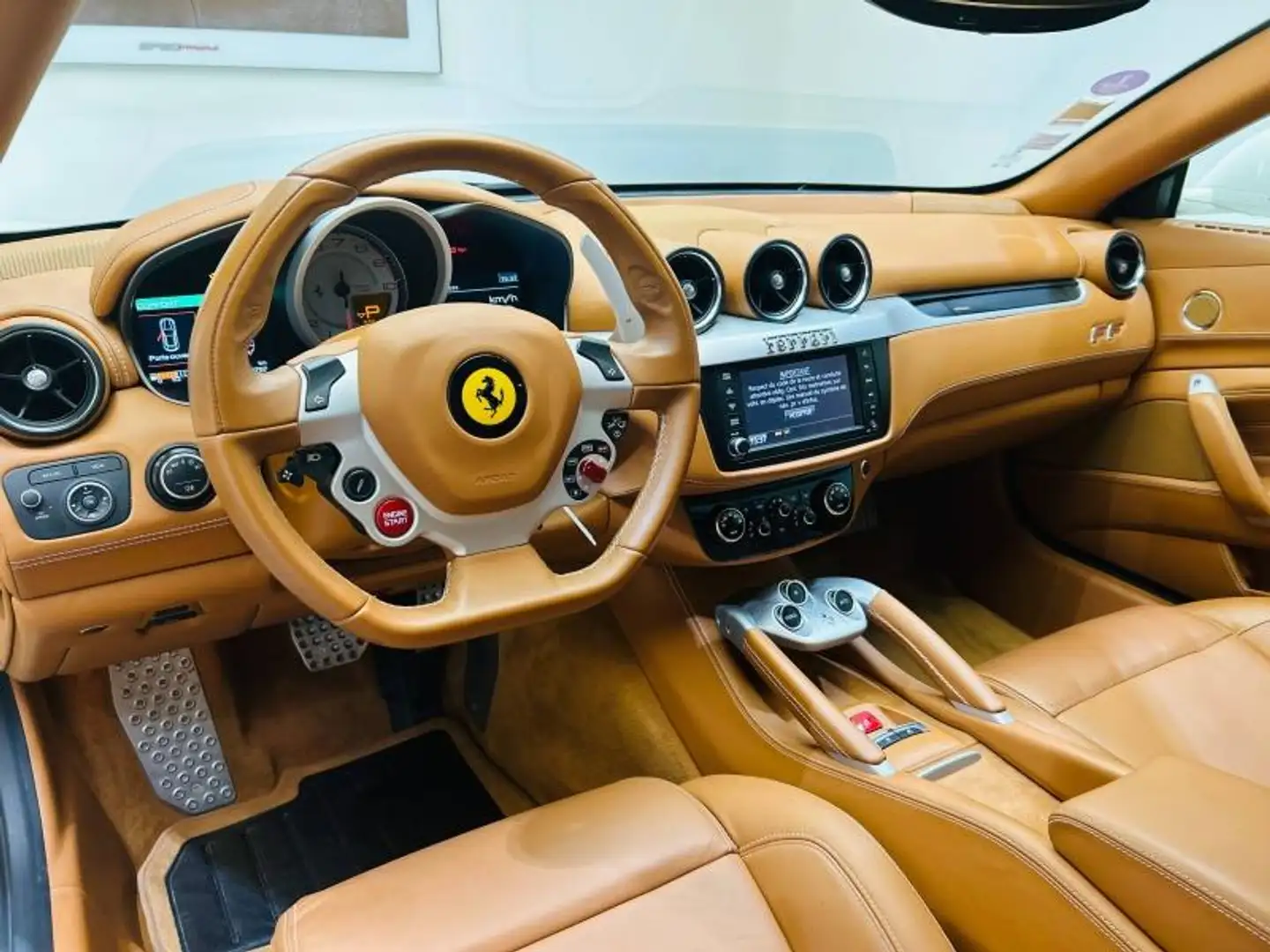 Ferrari FF V12 6.3 660ch - 2
