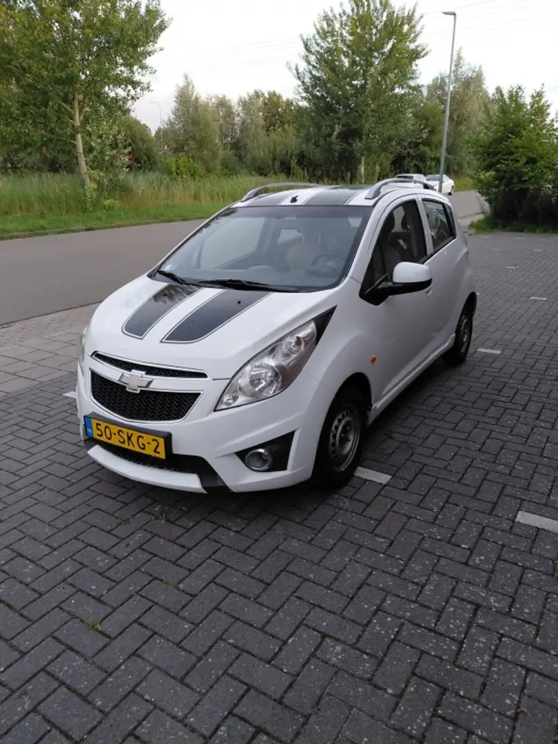 Chevrolet Spark 1.0 16V LS+ Bi-Fuel Wit - 1