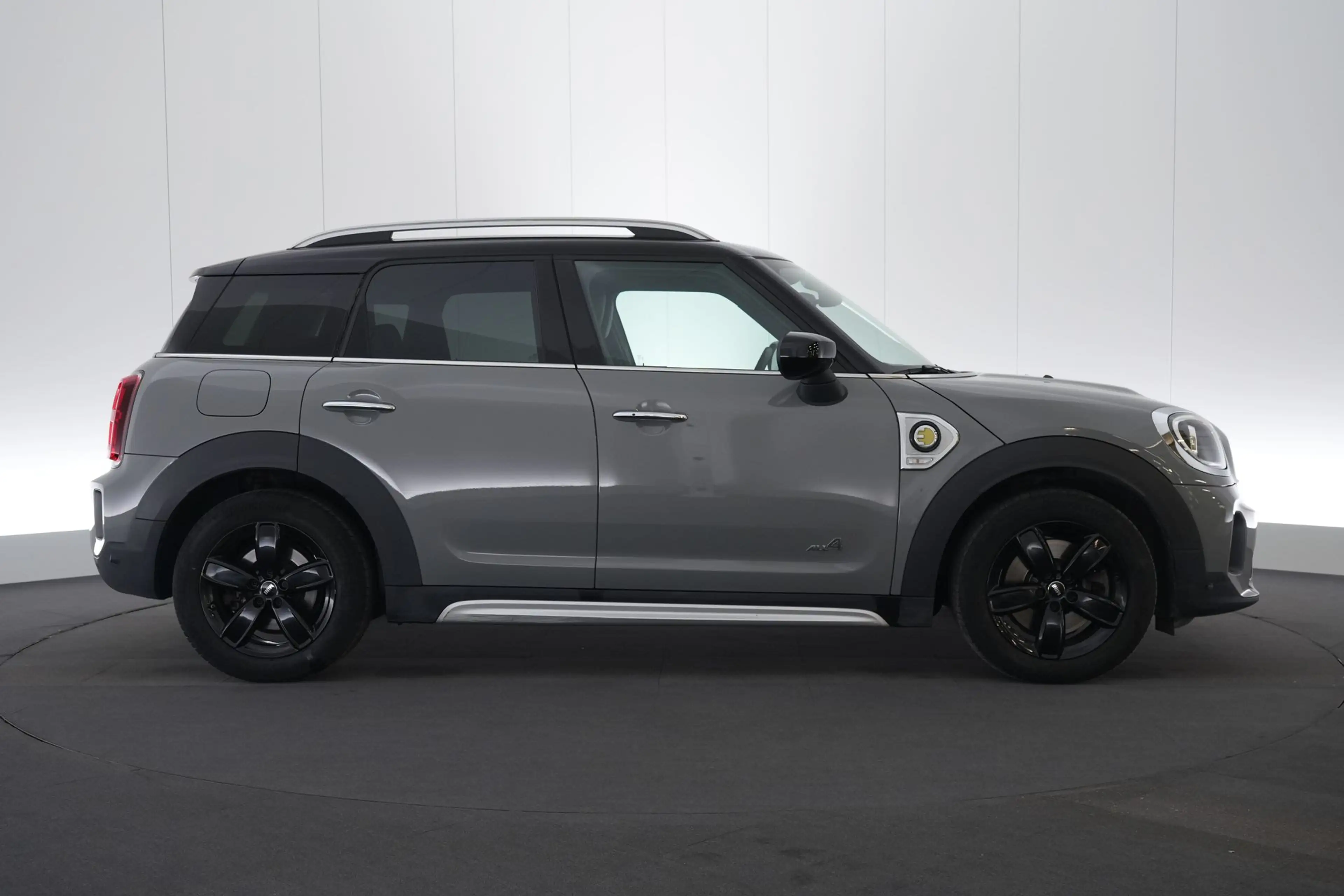MINI Cooper S Countryman 1.5 PHEV ALL4 Classic LEDER/CUIR LED GPS PDC CAM V — photo 5