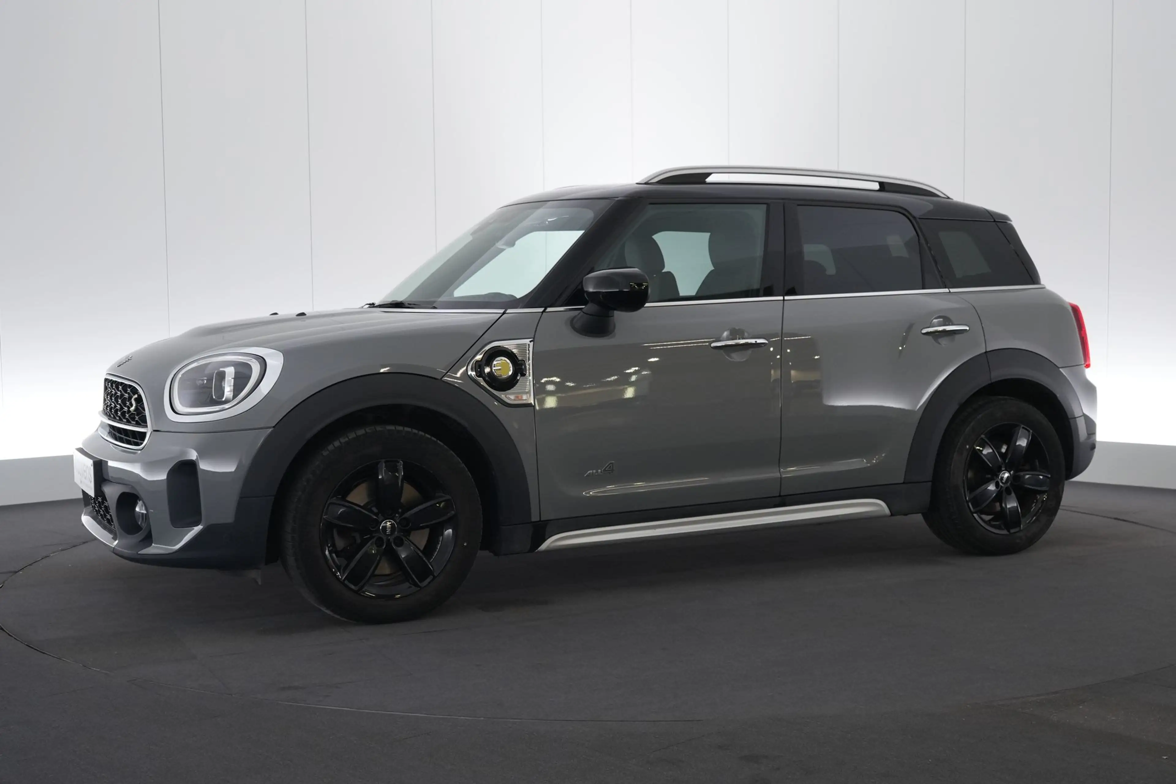 MINI Cooper S Countryman 1.5 PHEV ALL4 Classic LEDER/CUIR LED GPS PDC CAM V — photo 12