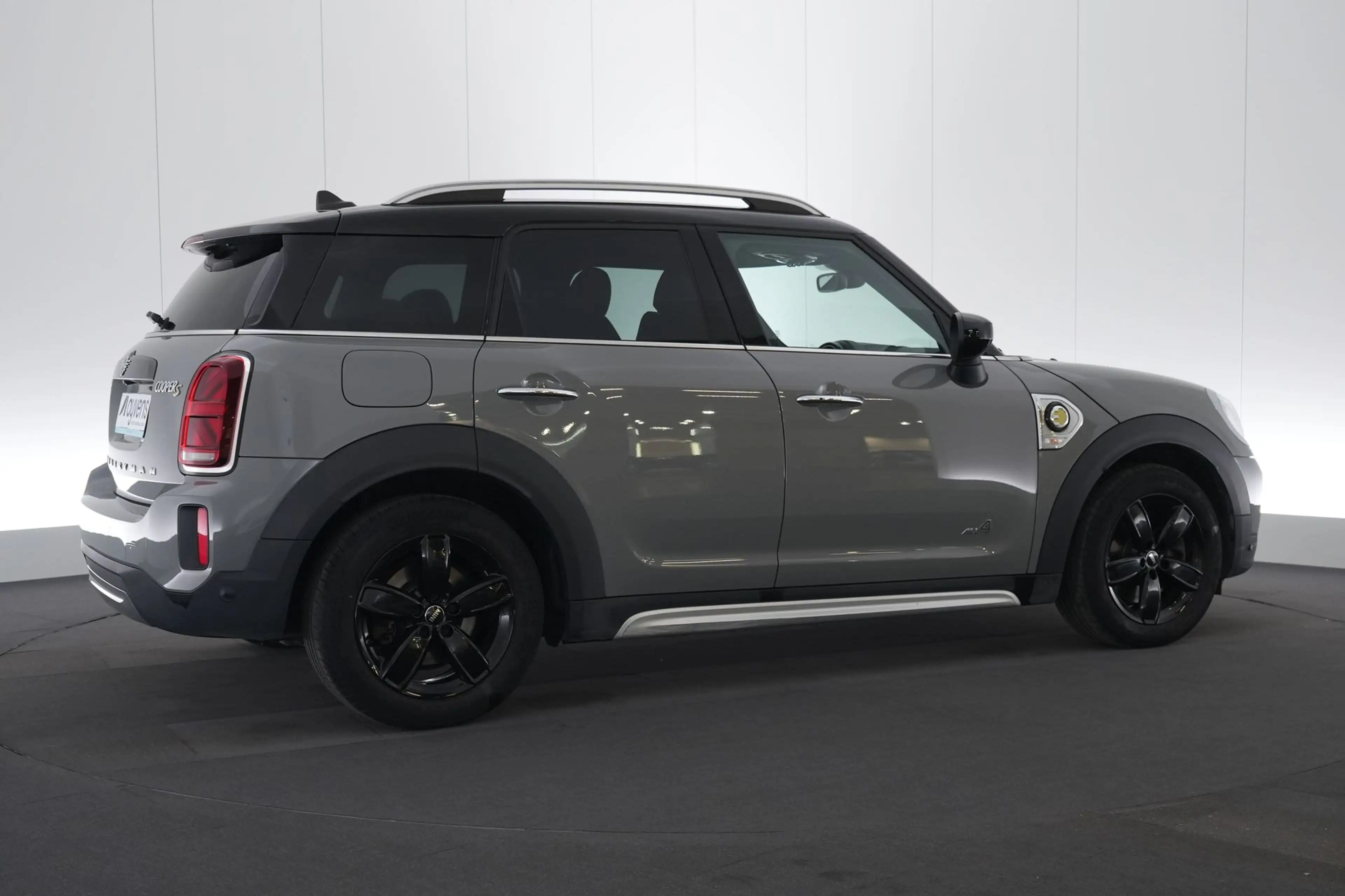 MINI Cooper S Countryman 1.5 PHEV ALL4 Classic LEDER/CUIR LED GPS PDC CAM V — photo 6