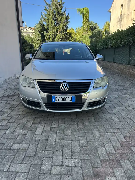 Volkswagen Passat Variant 2009 из Европы — купить под ключ