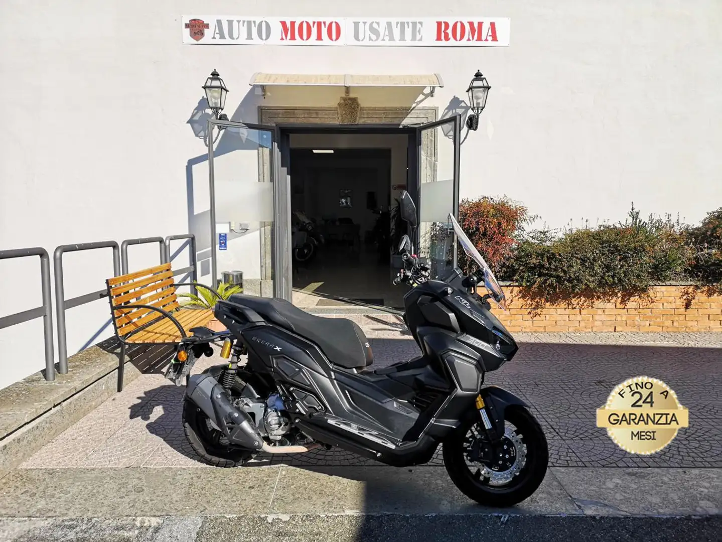 KL Motors Brera X 300 Negro - 1