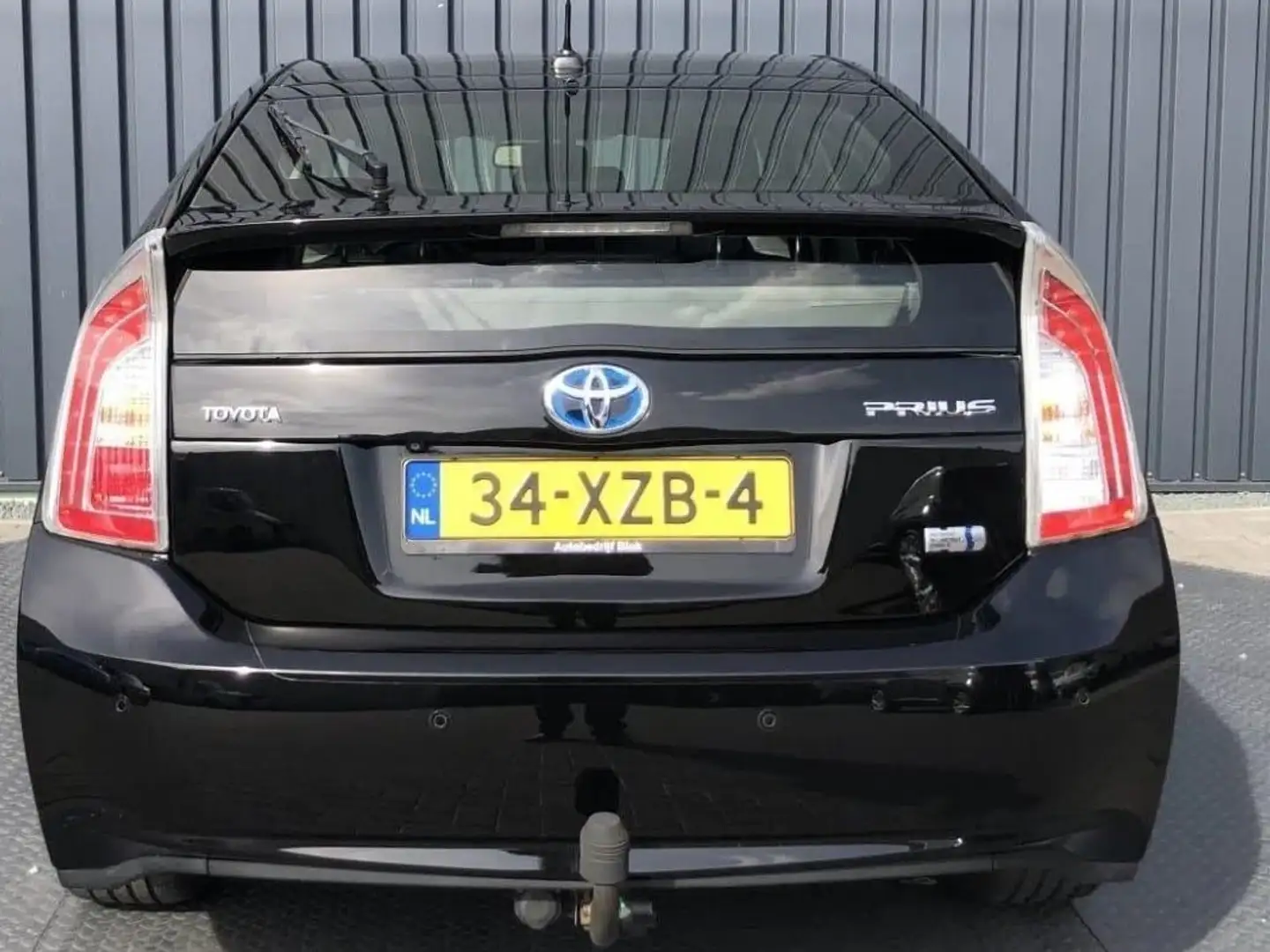 Toyota Prius (Hybrid) Executive - 2