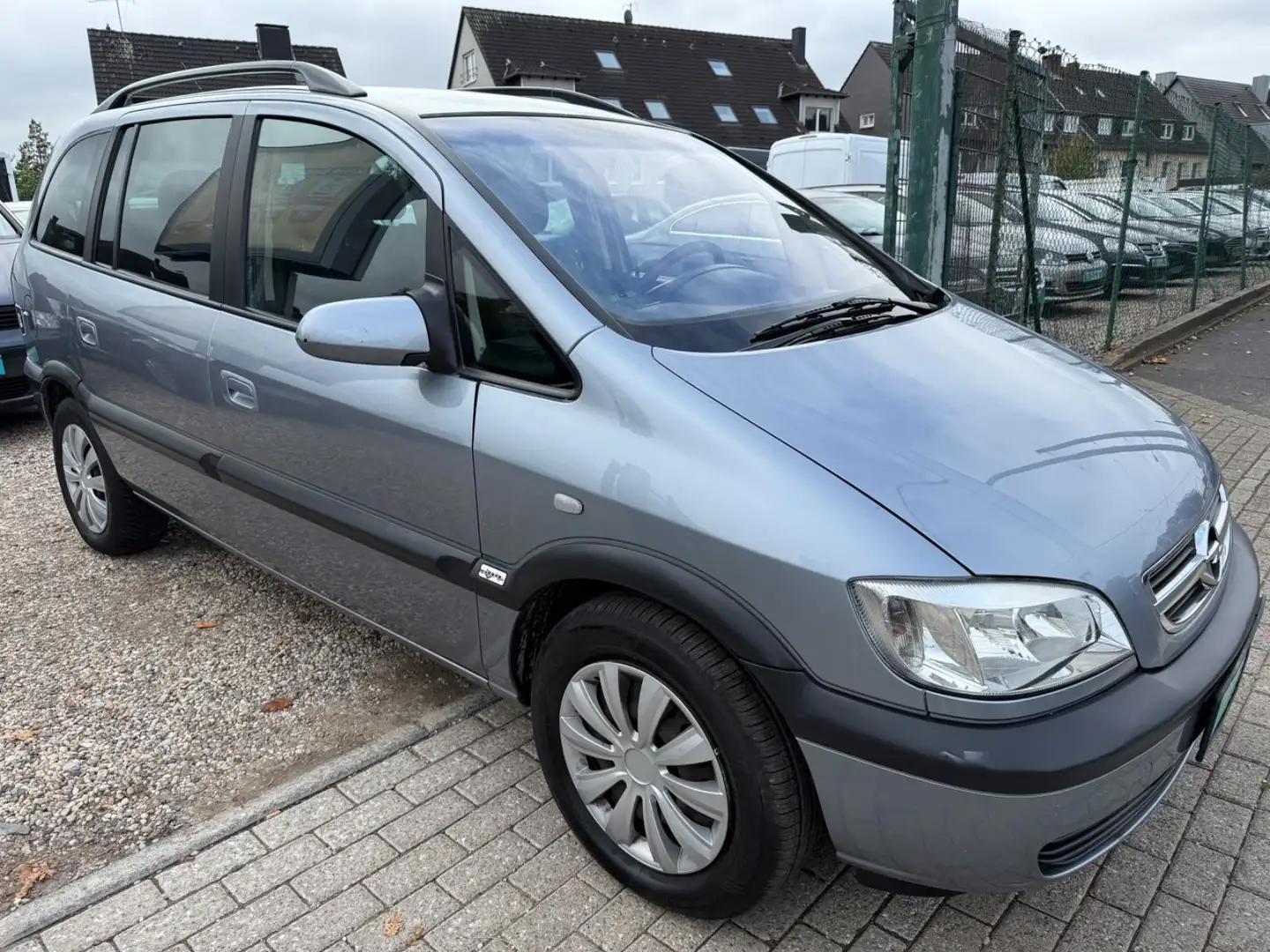 Opel Zafira A Njoy*TÜV NEU*2HAND* Silber - 1
