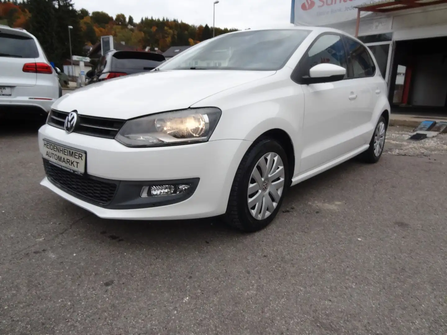 Volkswagen Polo V Team/1.Hd/Klima/SitzH/PDC/84.000km/ Weiß - 1