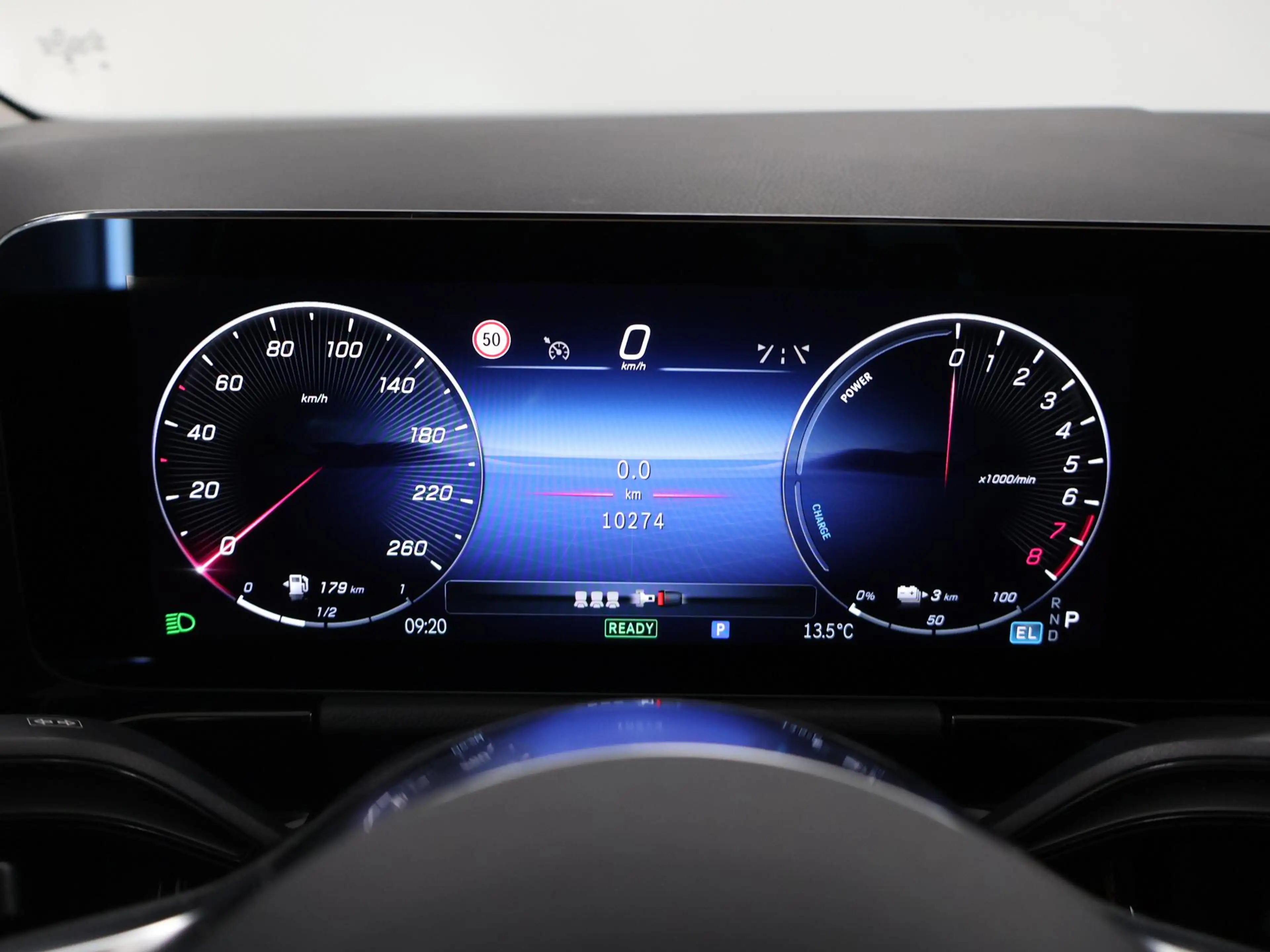 Mercedes-Benz GLA 250 e Luxury Line | Trekhaak | Verwarmd stuur | Winter — photo 12