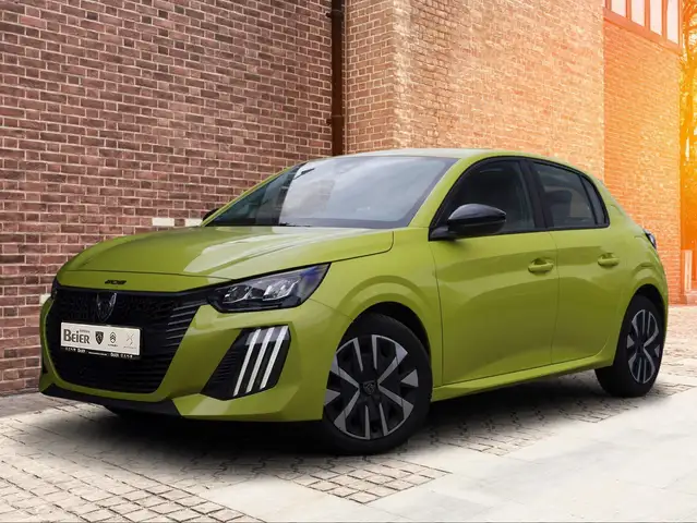 Peugeot 208 view 3