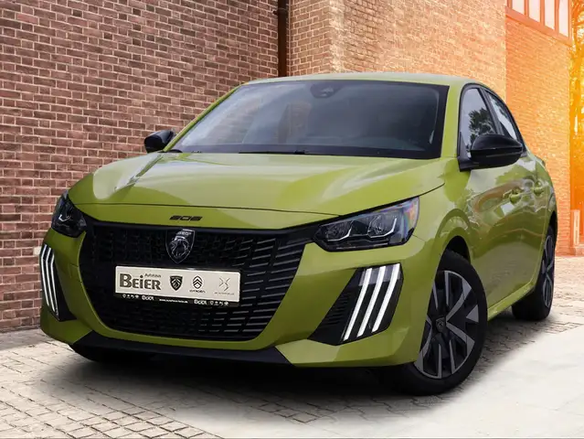 Peugeot 208 view 2