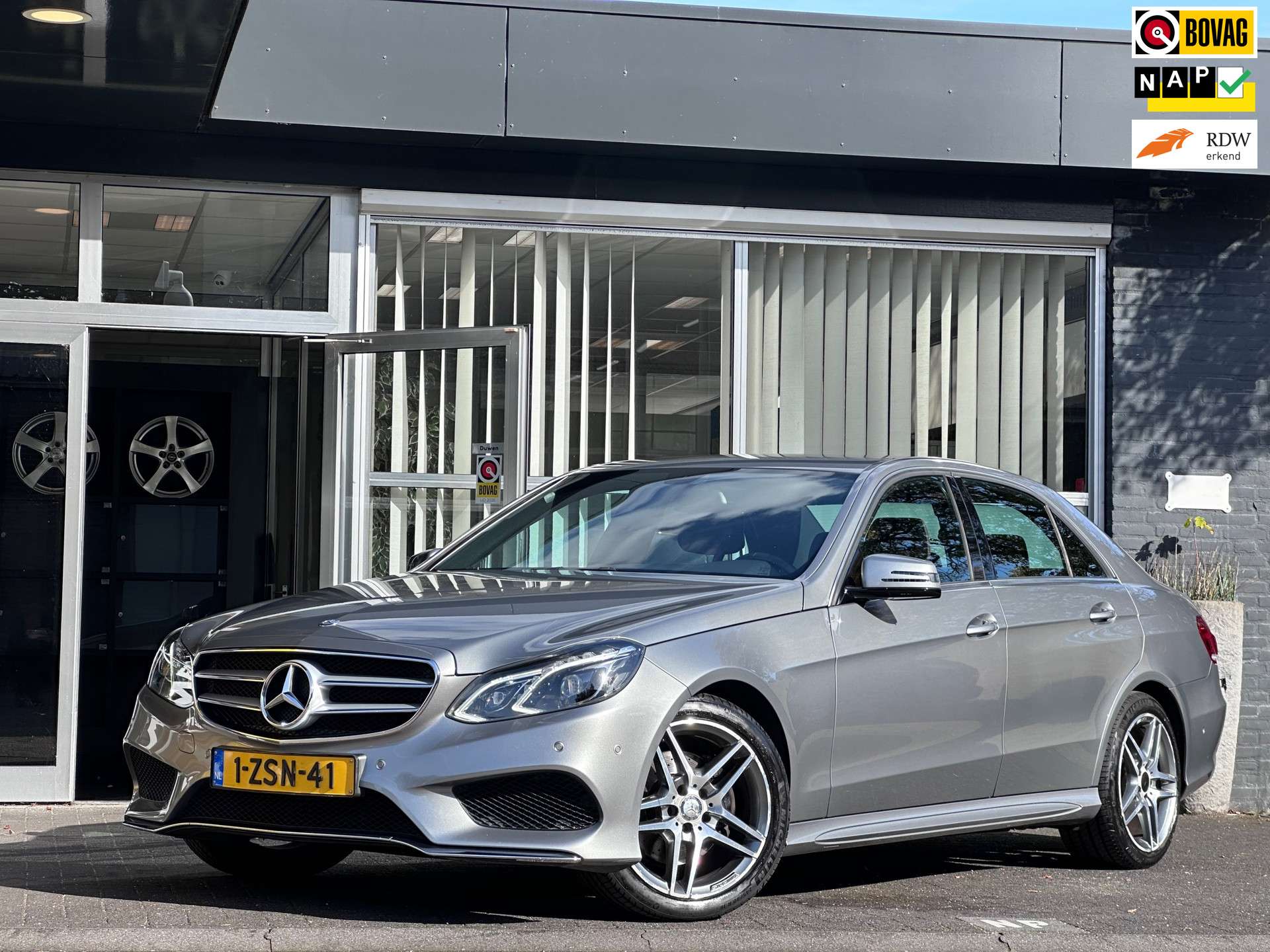 Mercedes-Benz E 200
