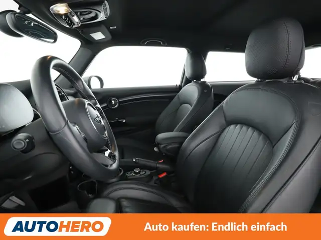 Mini Cooper Cooper view 10