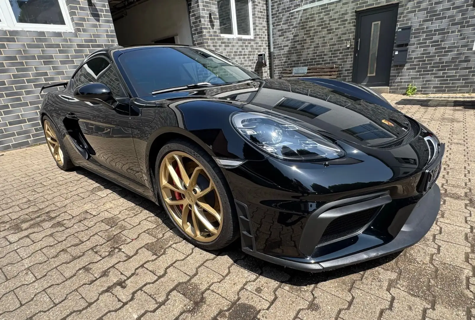 Porsche Cayman 718 GT4 Clubsport SportChrono Carbon BOSE Černá - 1