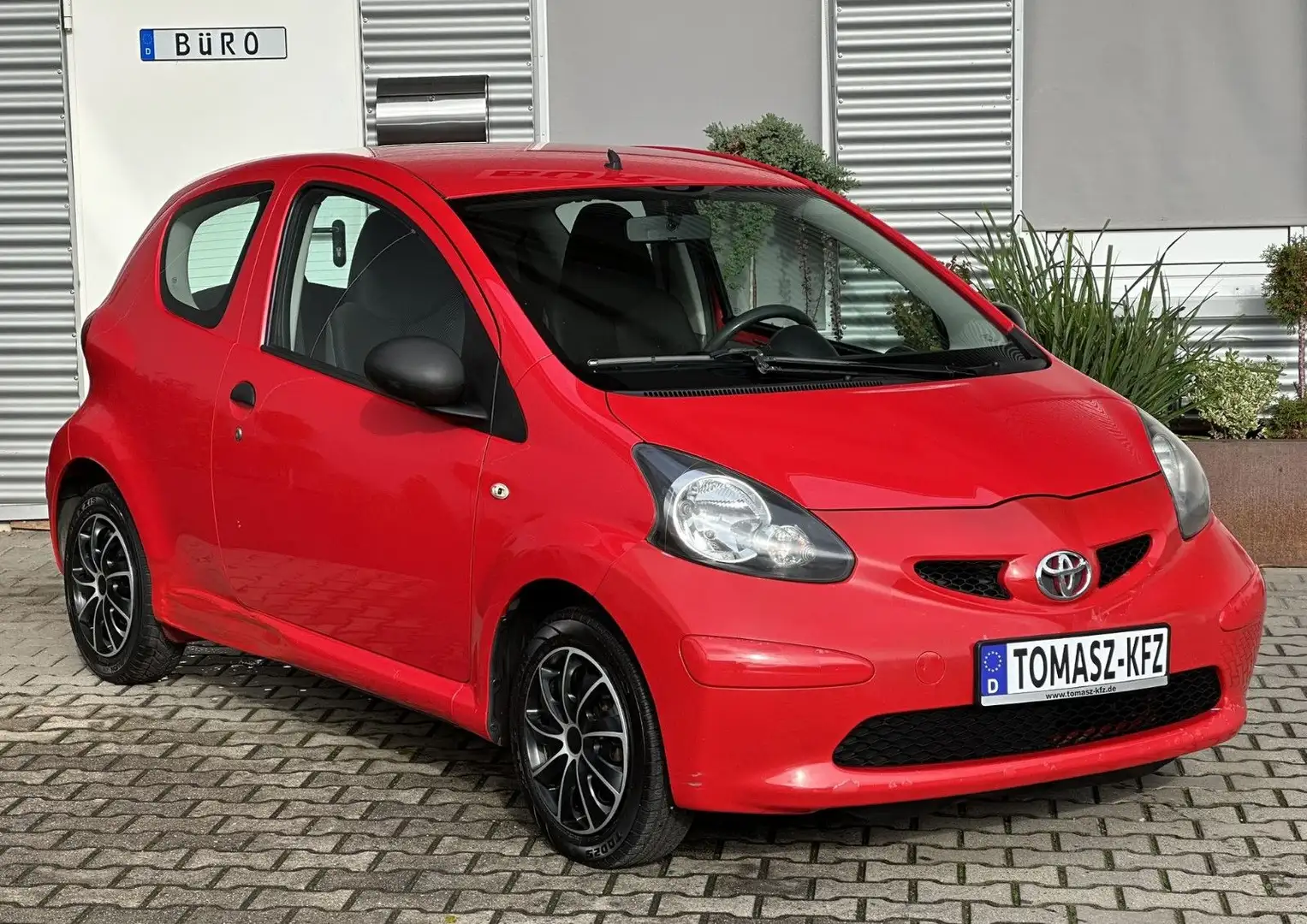 Toyota Aygo 1,0-l-VVT-i *Servo*Euro4*TÜV+Insp. NEU Rouge - 1