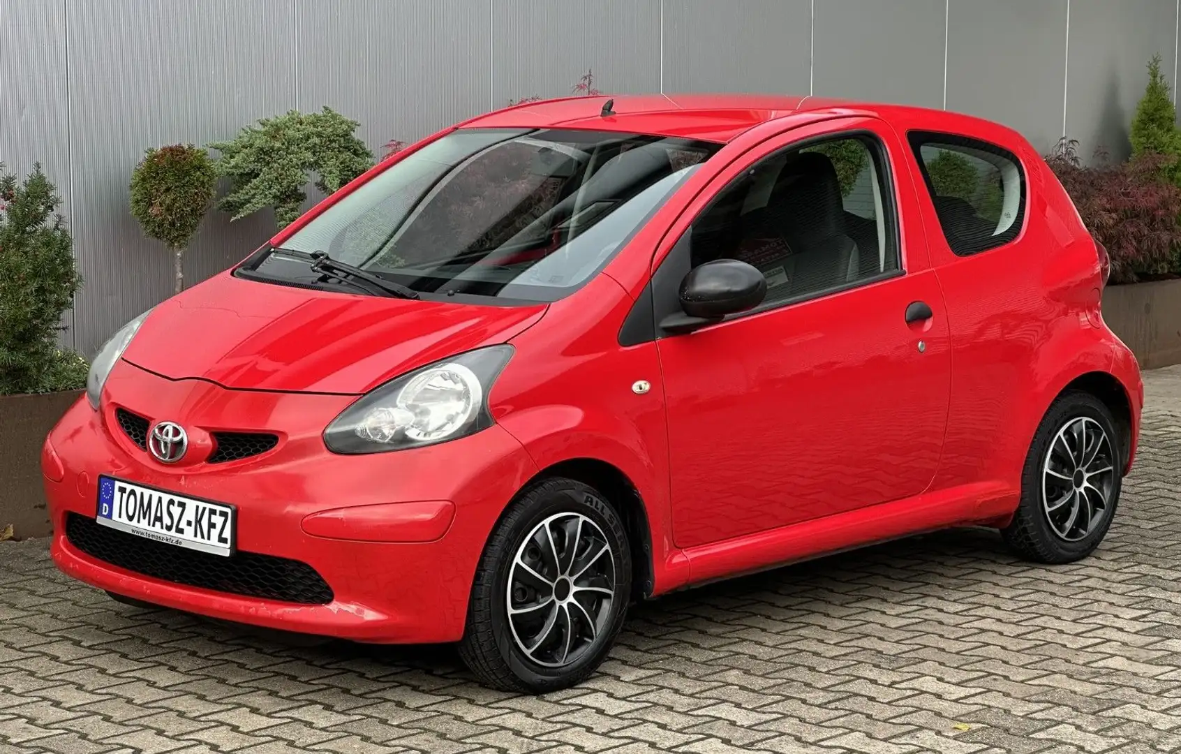 Toyota Aygo 1,0-l-VVT-i *Servo*Euro4*TÜV+Insp. NEU Rouge - 2