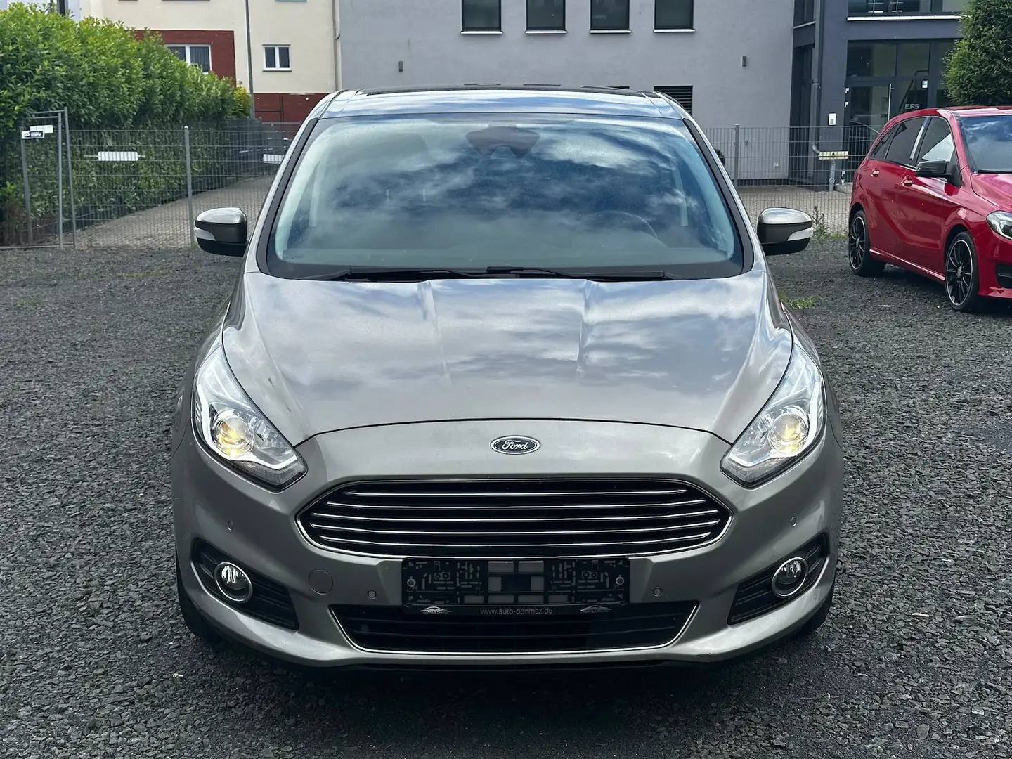 Ford S-Max 2.0 TDCI Titanium 4x4 AUTOMATIK AHK NAVI Gris - 2