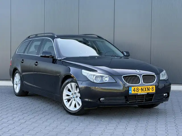 BMW 5 Series view 2