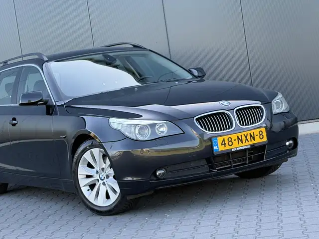 BMW 5 Series view 12