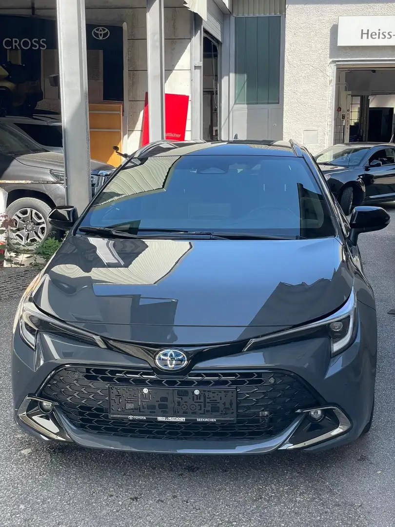 Toyota Corolla 1,8 COROLLA TEAMPLAYER Grau - 1