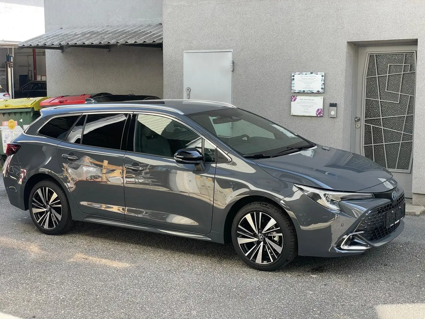 Toyota Corolla 1,8 COROLLA TEAMPLAYER Grau - 2