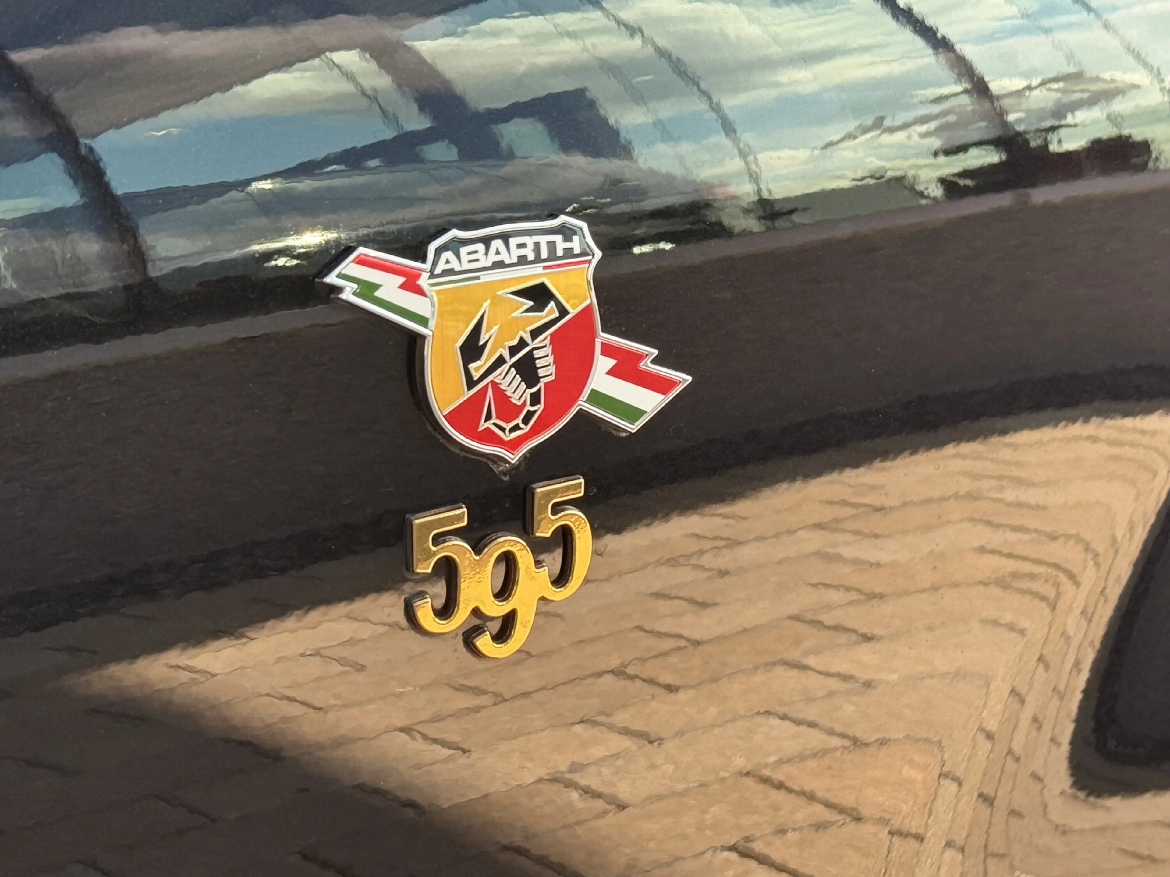 Fiat 500 Abarth 1.4 T-Jet 595 Scorpioneoro 1 of 2000 | 1e eigenaar — photo 21