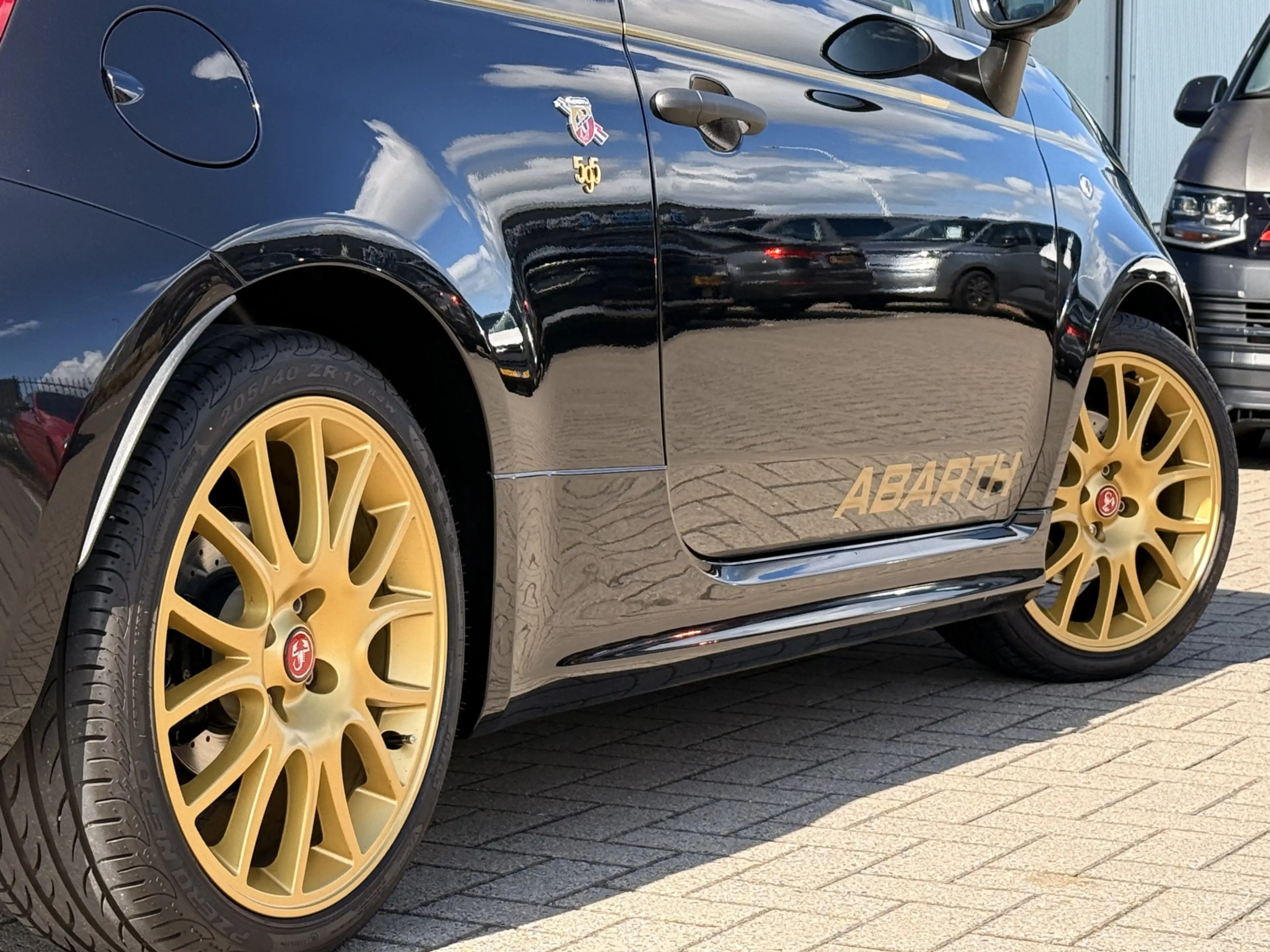 Fiat 500 Abarth 1.4 T-Jet 595 Scorpioneoro 1 of 2000 | 1e eigenaar — photo 15