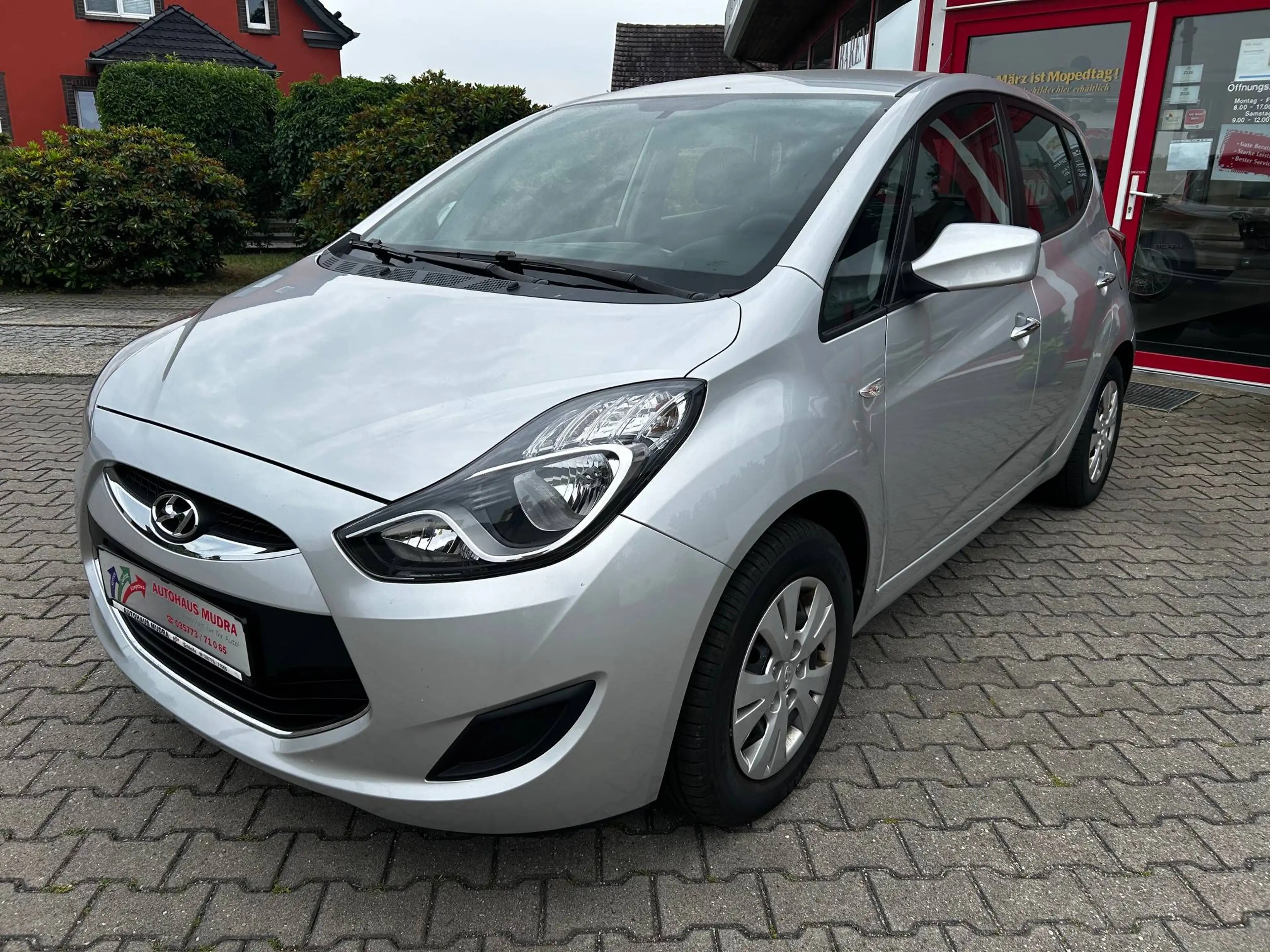 Hyundai iX20 ix20 1.4 UEFA EURO 2012 Edition — photo 2