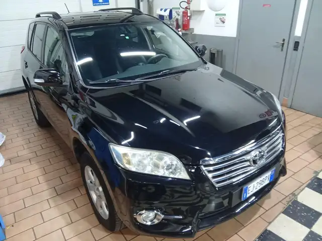 Toyota RAV 4 RAV4 2.2 D-4D 150 CV 4X4  Exclusive Gancio traino