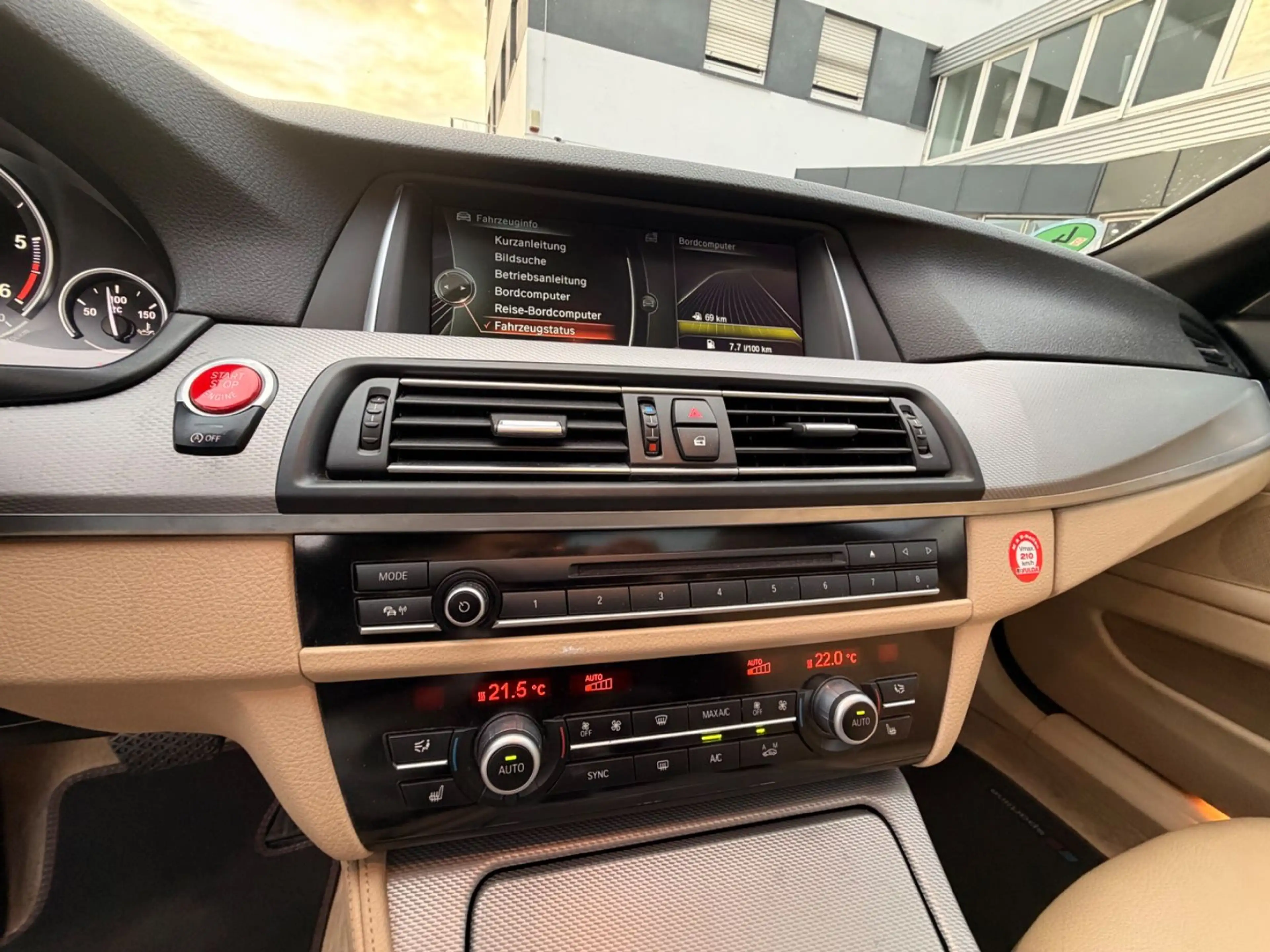 BMW 520 Touring 520 d*M-Paket*Pano* — photo 12
