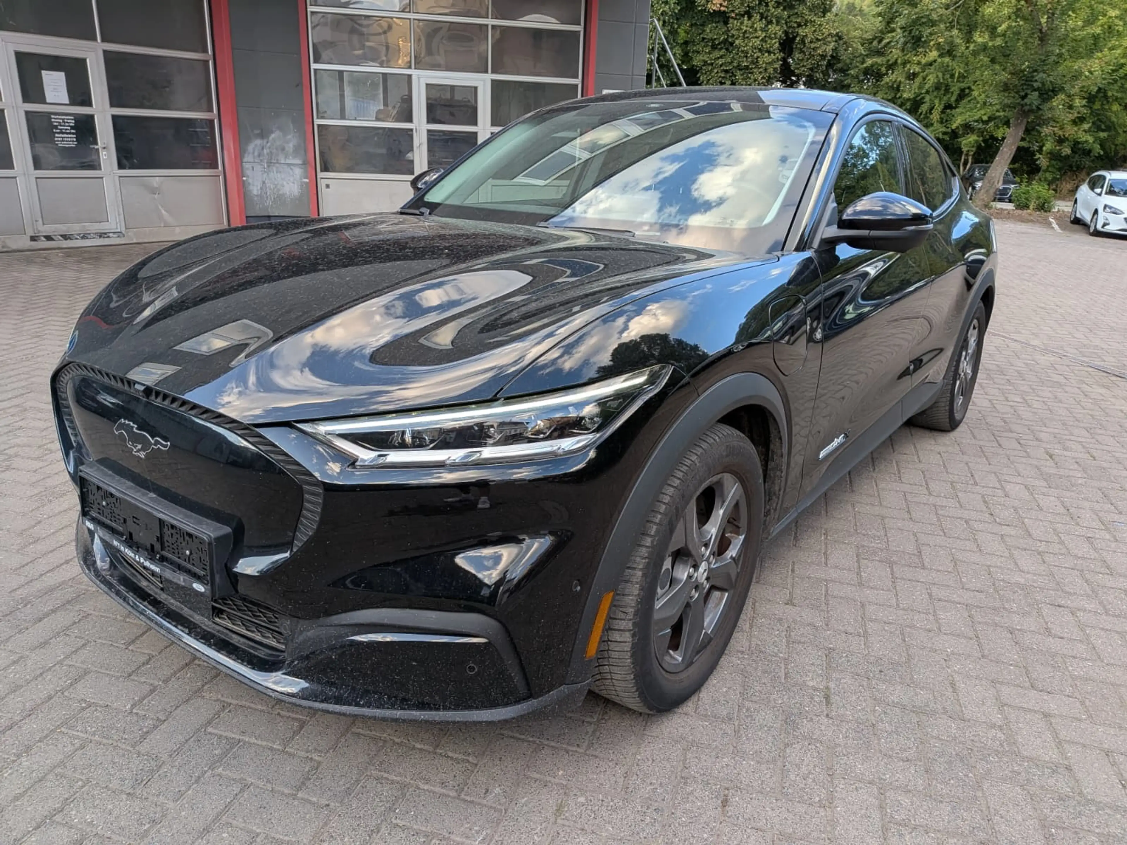 Ford Mustang Mach-E LED+NAVI+SHZ+KAM+B&O+LEDER+AMBI+ — photo 3