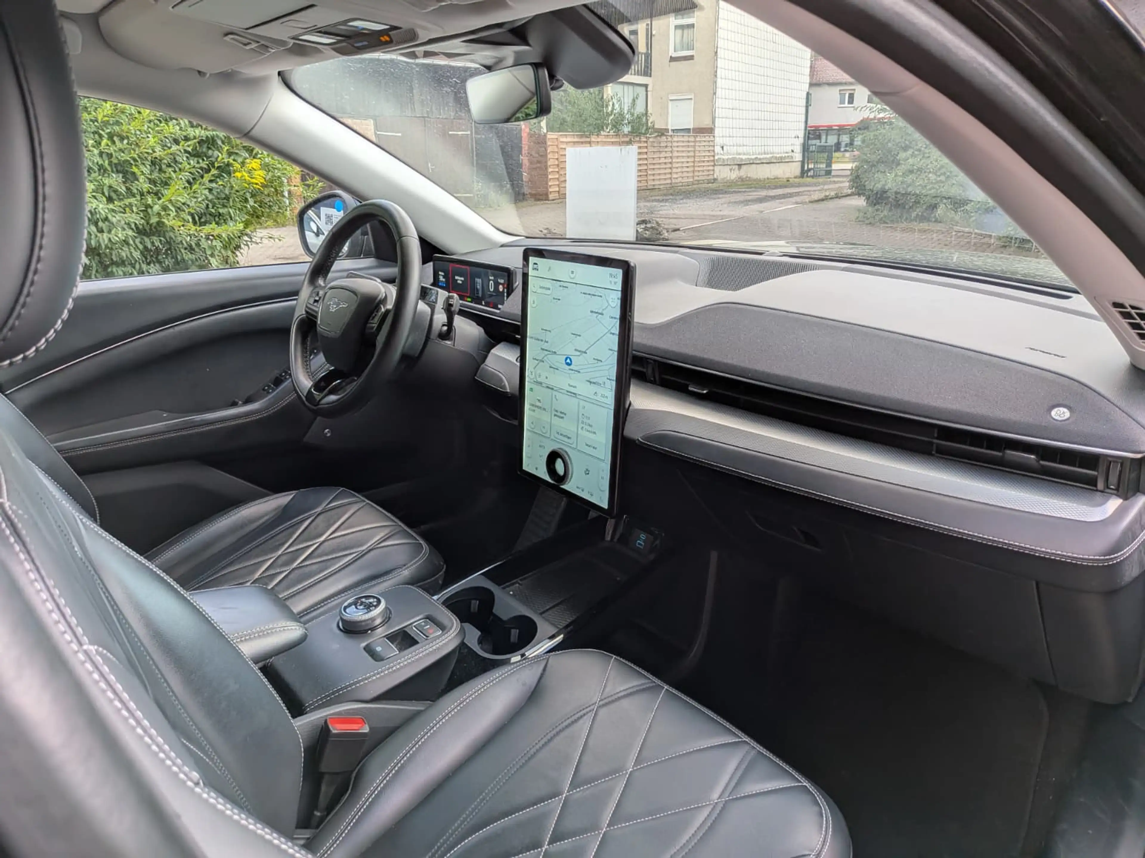 Ford Mustang Mach-E LED+NAVI+SHZ+KAM+B&O+LEDER+AMBI+ — photo 13