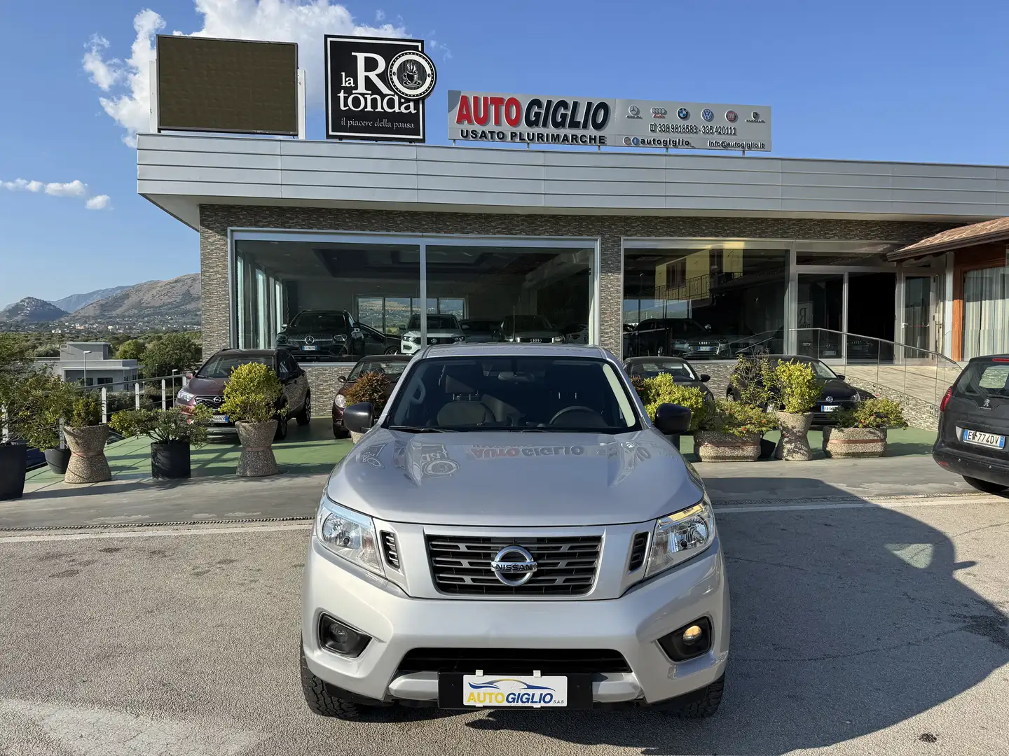 Nissan Navara Navara 2.5 dci k.cab Sport Gris - 2