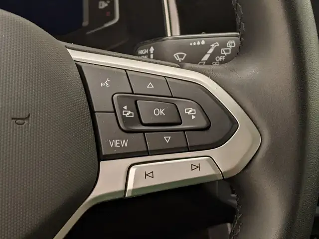 Volkswagen Polo view 11