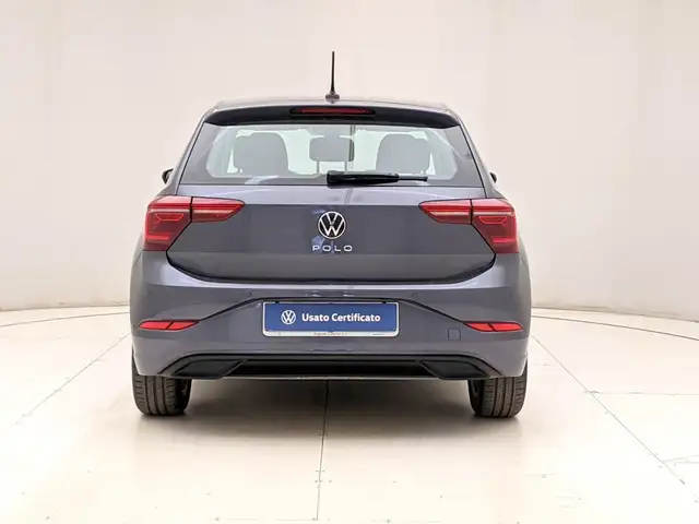 Volkswagen Polo view 5