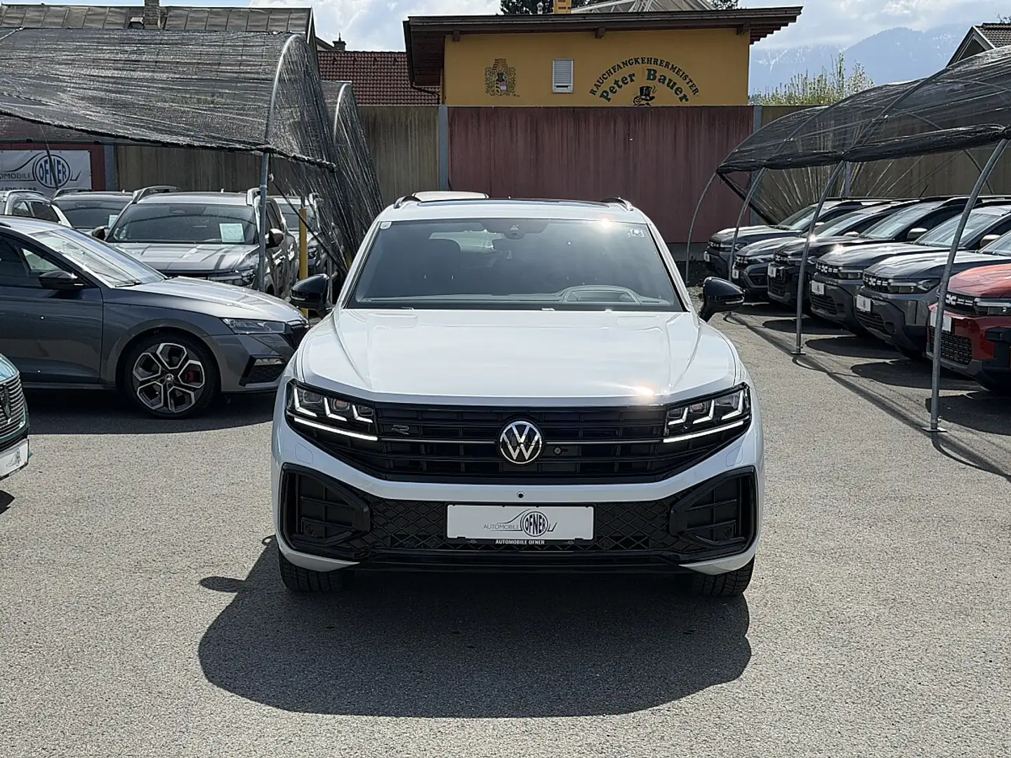 Volkswagen Touareg 4Motion V6 TDI SCR R-Line Aut. AHK Night-Vision... Weiß - 2