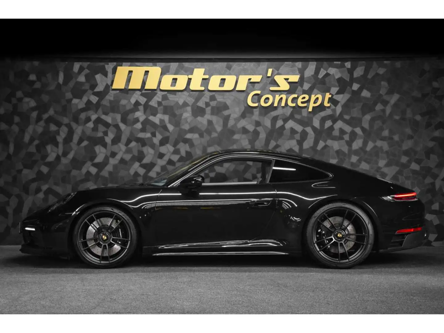 Porsche 992 992 Carrera 4 GTS Coupé PDK Zwart - 2